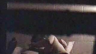 Խոշոր կծկված շիկահեր միլֆ Լիլի Շայնը հաճույք է ստանում իր խորթ որդու հետ սեքսով